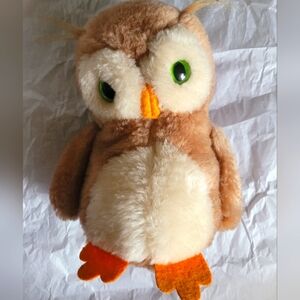 Dakin 1975 plush owl